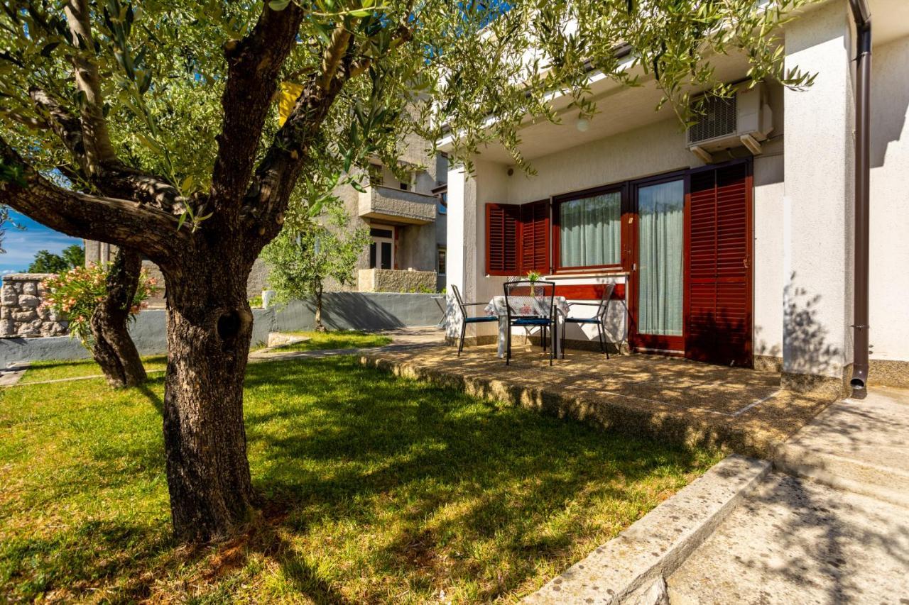 נייביצה Apartments Belavic By El-Pi Tours מראה חיצוני תמונה