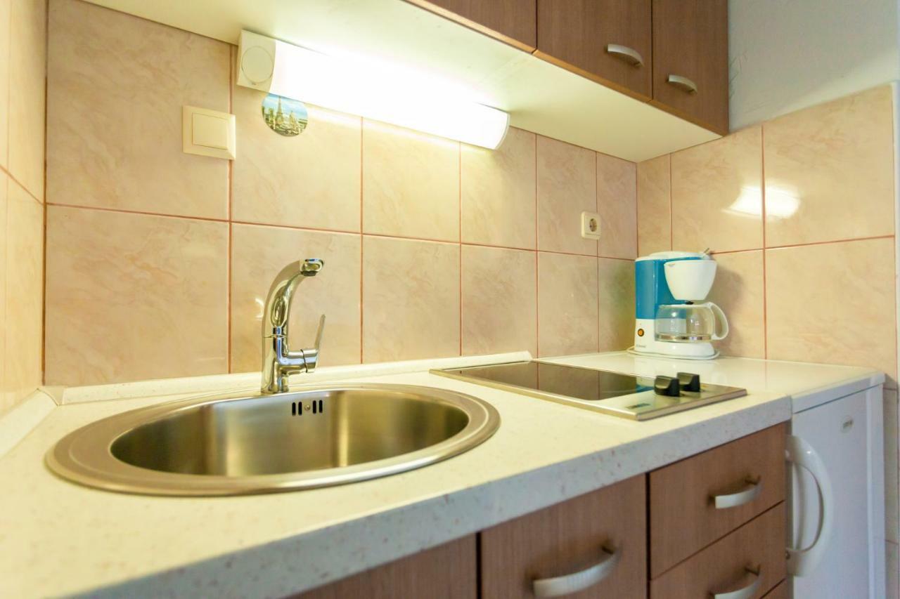 נייביצה Apartments Belavic By El-Pi Tours מראה חיצוני תמונה