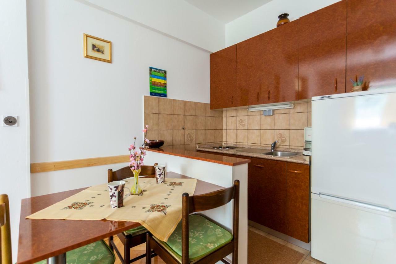 נייביצה Apartments Belavic By El-Pi Tours מראה חיצוני תמונה