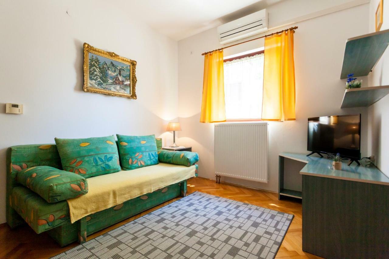 נייביצה Apartments Belavic By El-Pi Tours מראה חיצוני תמונה