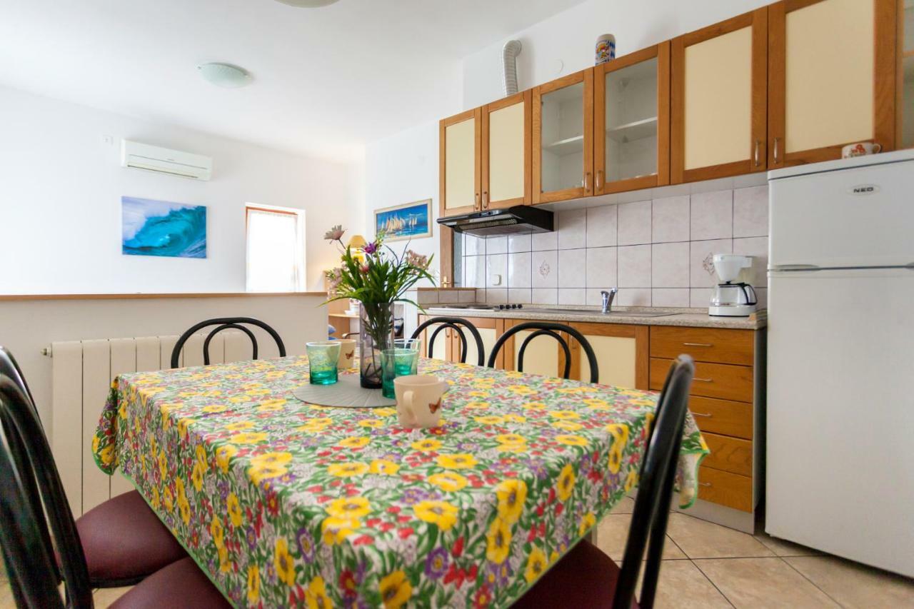 נייביצה Apartments Belavic By El-Pi Tours מראה חיצוני תמונה