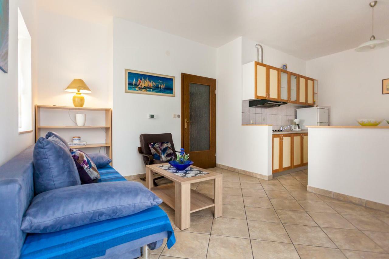 נייביצה Apartments Belavic By El-Pi Tours מראה חיצוני תמונה