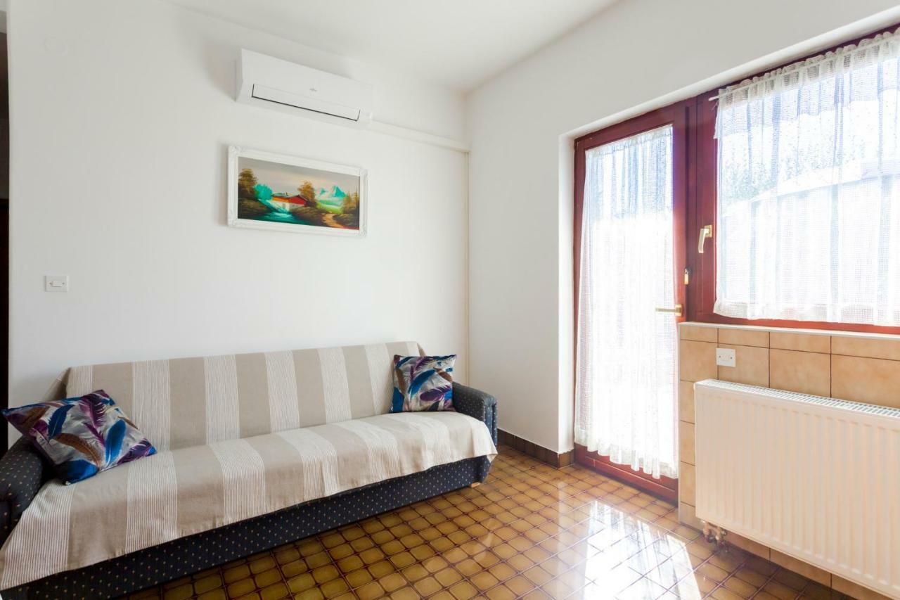 נייביצה Apartments Belavic By El-Pi Tours מראה חיצוני תמונה